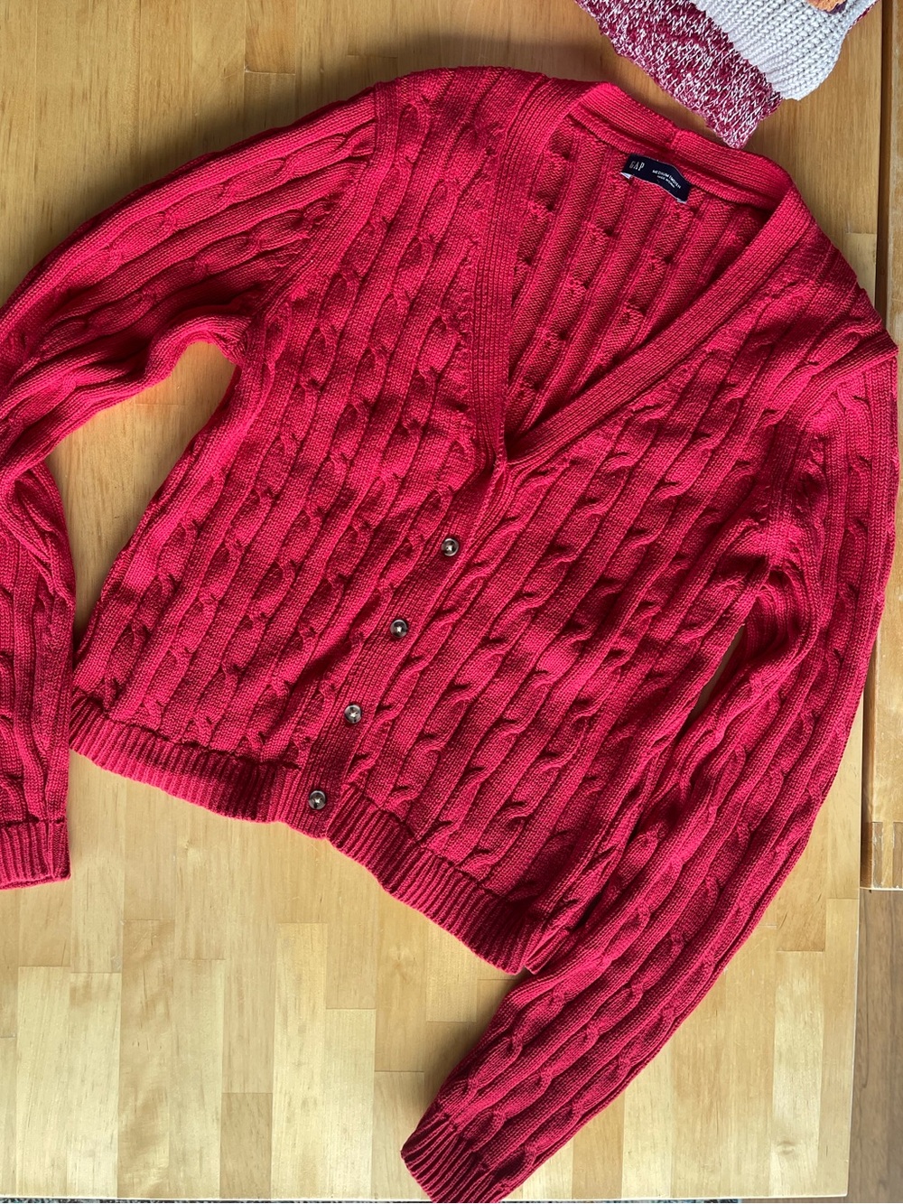 GAP cable-knit cardigan - size M